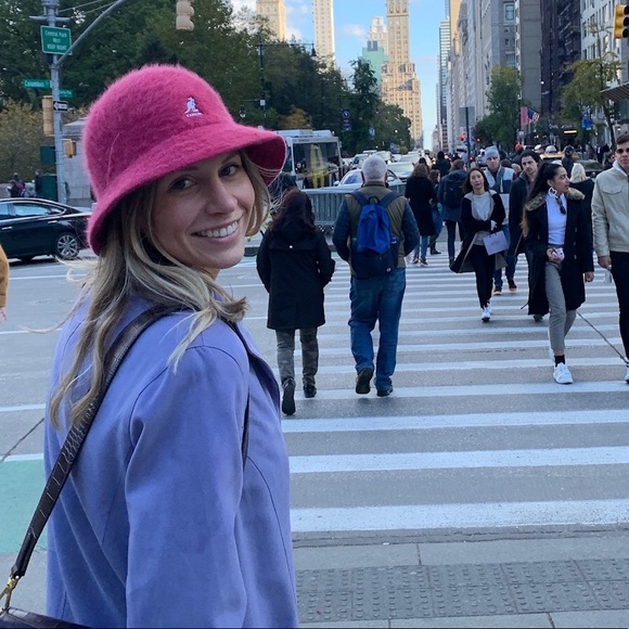 Meet your Posher, Lindsay - Picture 1 of 1